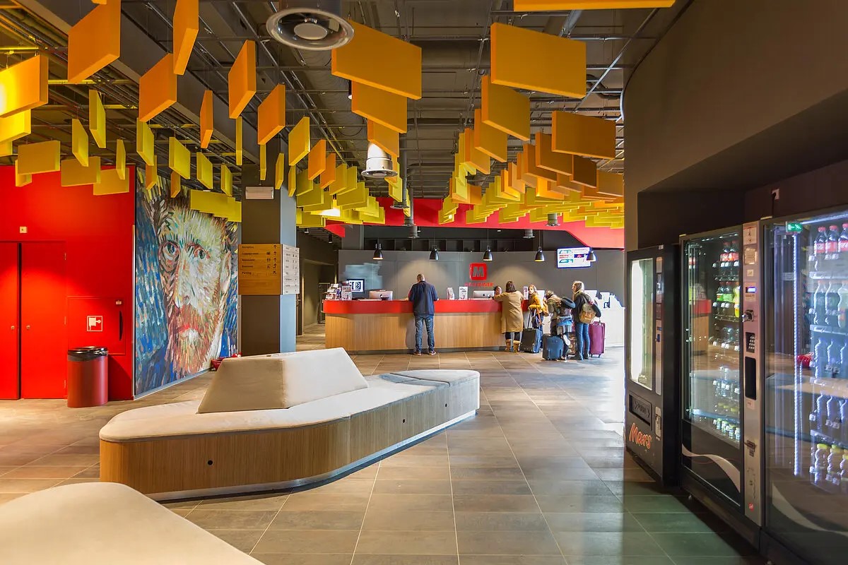 csm_MEININGER-Hotel-Amsterdam-City-West-Lobby-1-CSW9319-Web_e8d8557d09.jpg